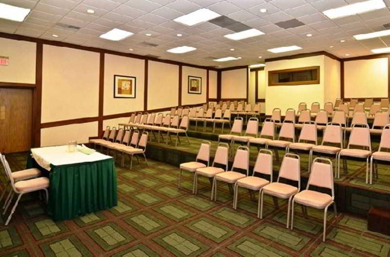Quality Inn & Conference Center アクロン エクステリア 写真