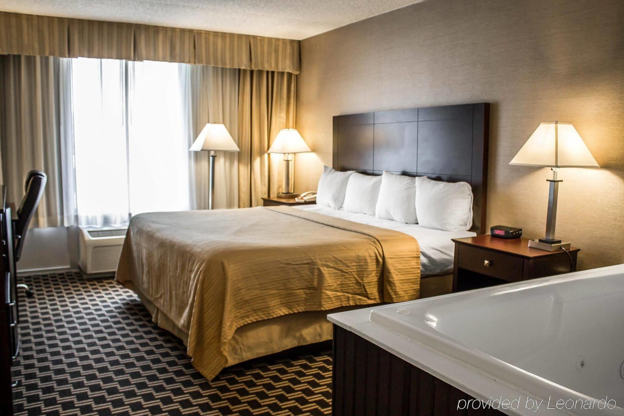 Quality Inn & Conference Center アクロン エクステリア 写真