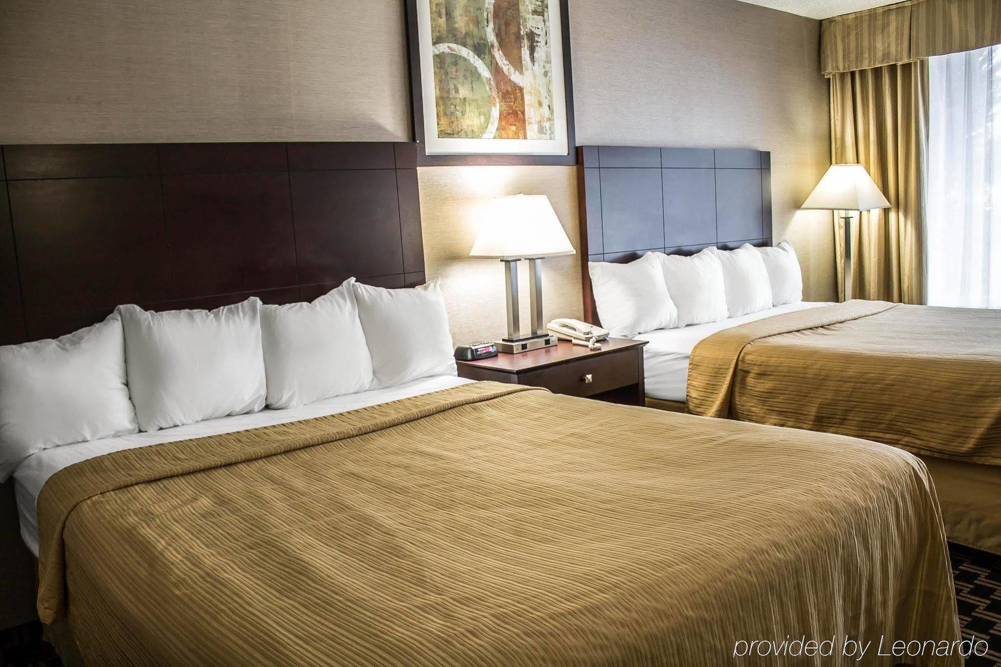 Quality Inn & Conference Center アクロン エクステリア 写真