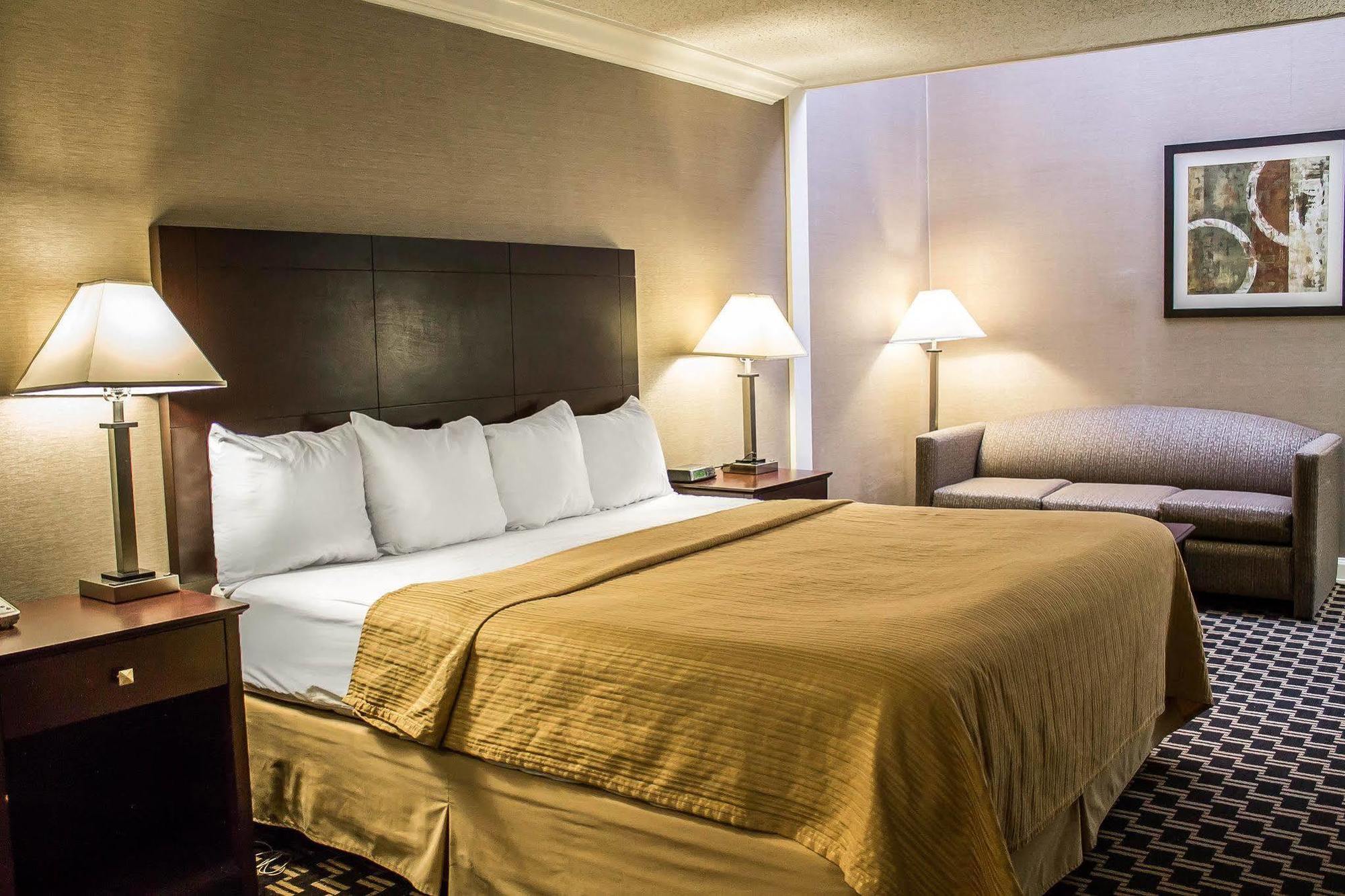 Quality Inn & Conference Center アクロン エクステリア 写真