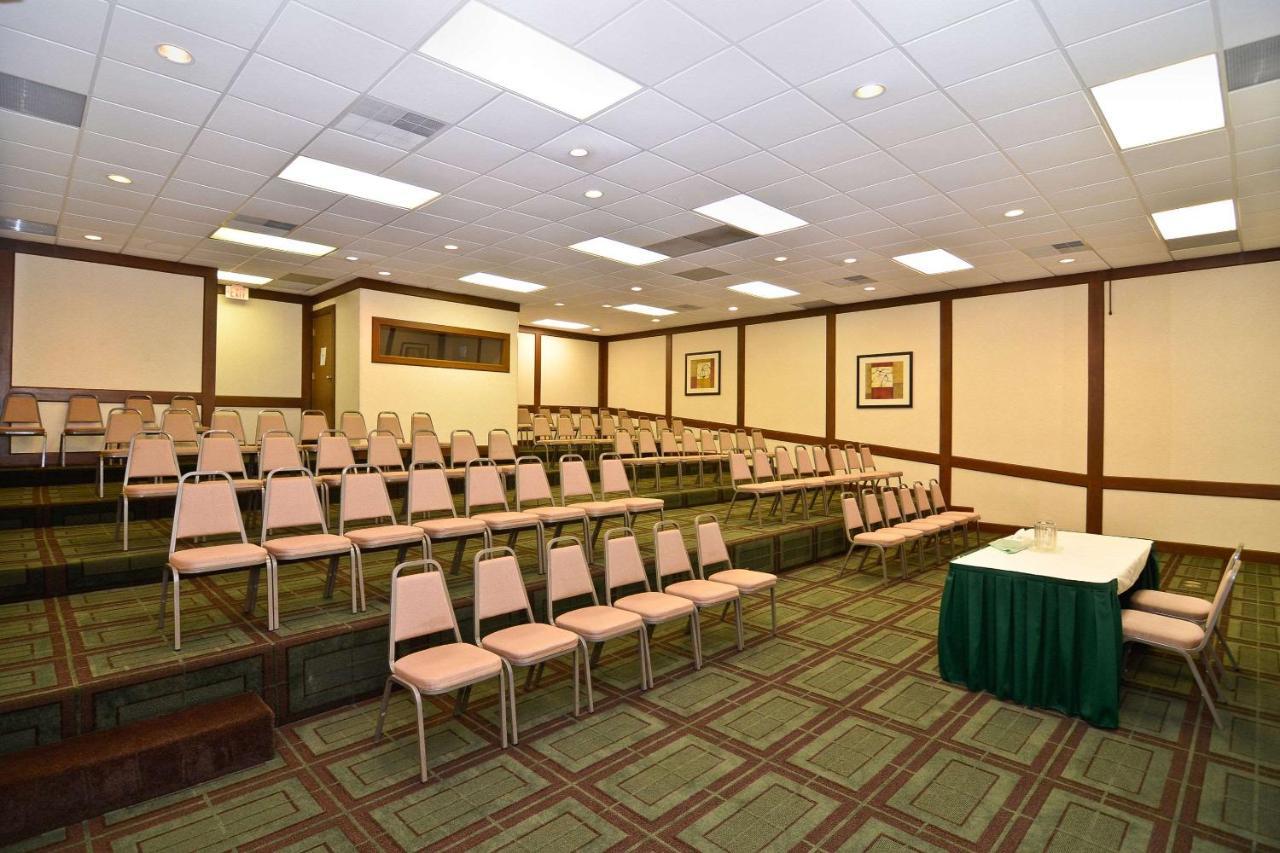 Quality Inn & Conference Center アクロン エクステリア 写真